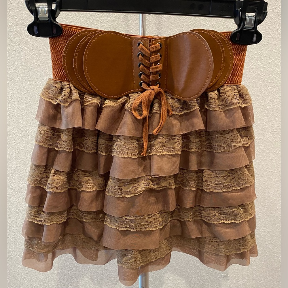 Brown tiered faux lace and tulle skirt with elastic waistband - Small